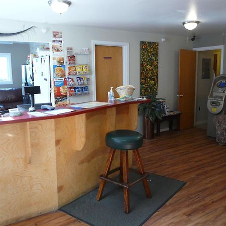 Bent Prop Inn & Hostel Of Alaska - Downtown Anchorage Ngoại thất bức ảnh