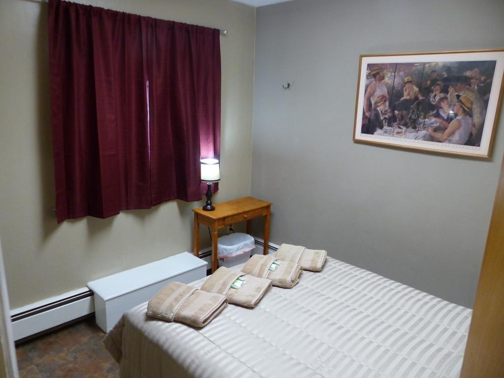 Bent Prop Inn & Hostel Of Alaska - Downtown Anchorage Ngoại thất bức ảnh