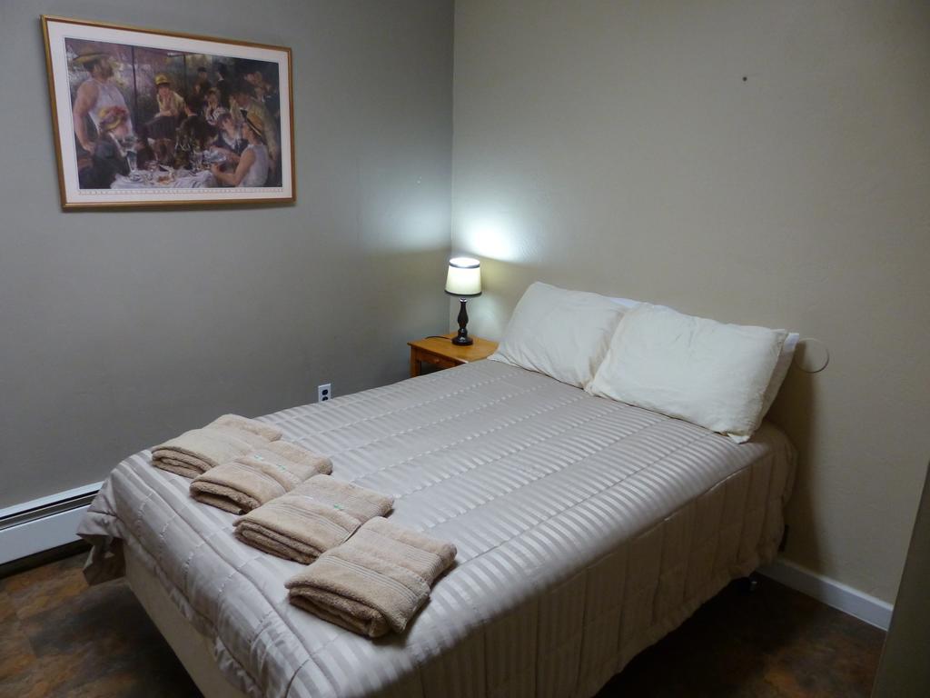 Bent Prop Inn & Hostel Of Alaska - Downtown Anchorage Ngoại thất bức ảnh
