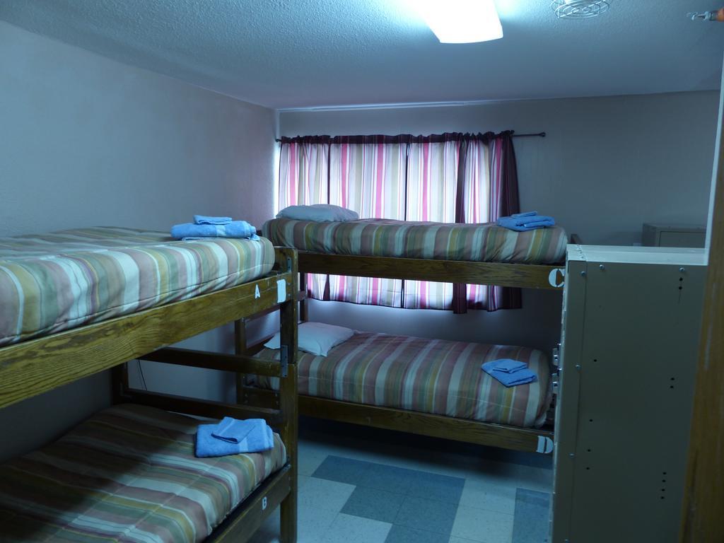 Bent Prop Inn & Hostel Of Alaska - Downtown Anchorage Ngoại thất bức ảnh