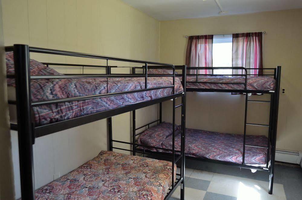 Bent Prop Inn & Hostel Of Alaska - Downtown Anchorage Ngoại thất bức ảnh