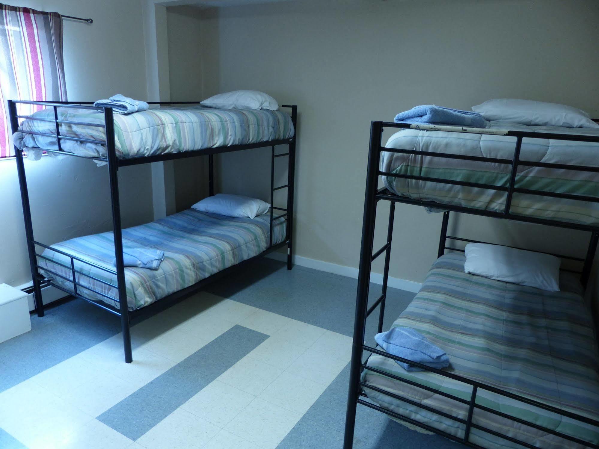 Bent Prop Inn & Hostel Of Alaska - Downtown Anchorage Ngoại thất bức ảnh